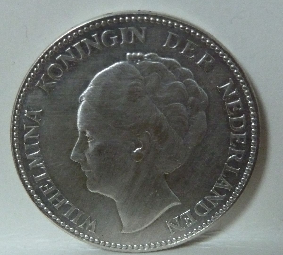 オランダ ウィルヘルミナ女王（オールドヘッド） 1ギルダー銀貨 1931年 